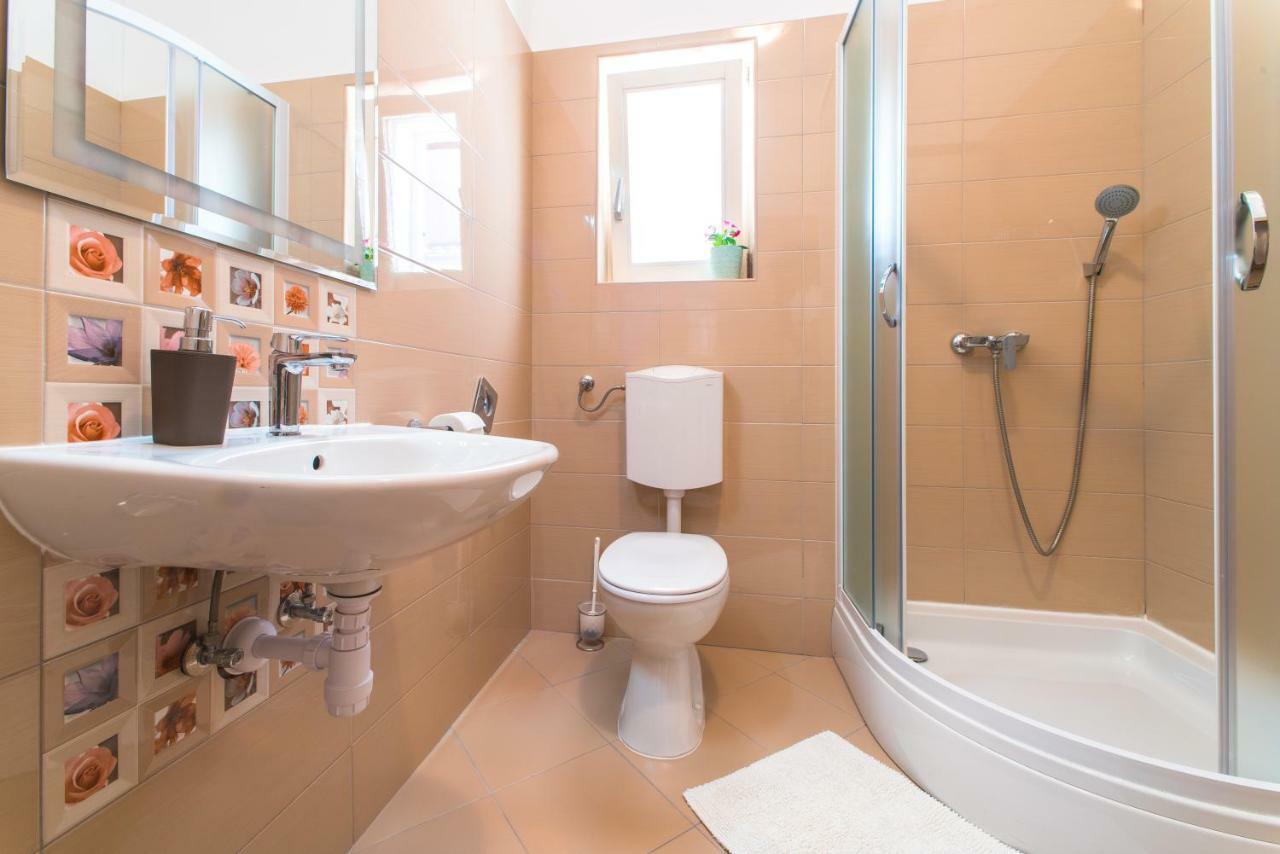 Red Rose Apartman Split Kültér fotó